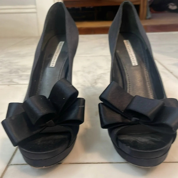 Vera Wang Lavender, size 8.5, black high heel bow  tie peep toe designer formal - Picture 3 of 10